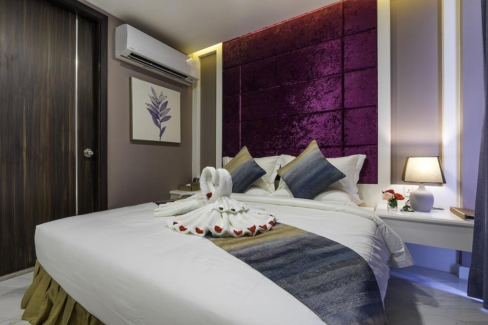 V Boutique Hotel Пномпень Экстерьер фото